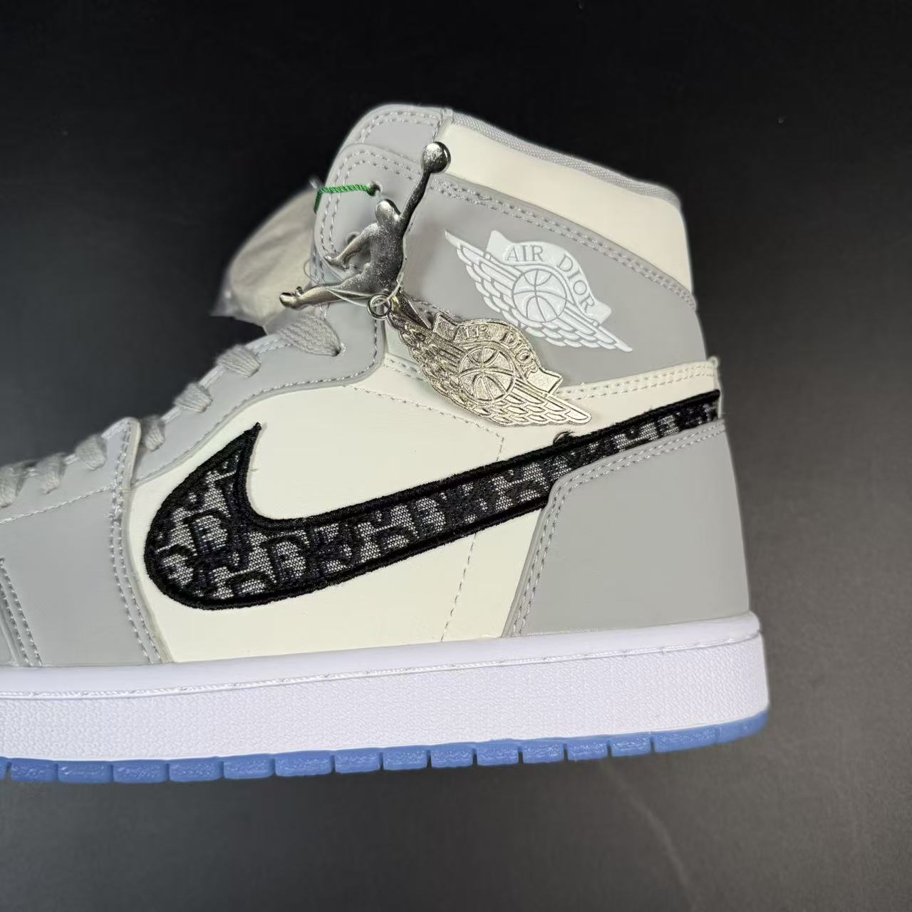 J1 RETRO HIGH D.