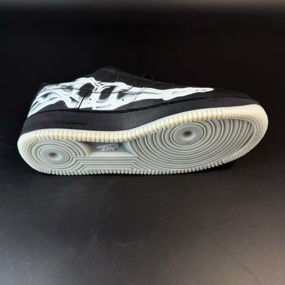 AF1
