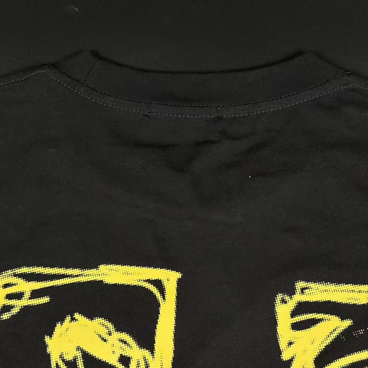 T-SHIRT OFF-W.