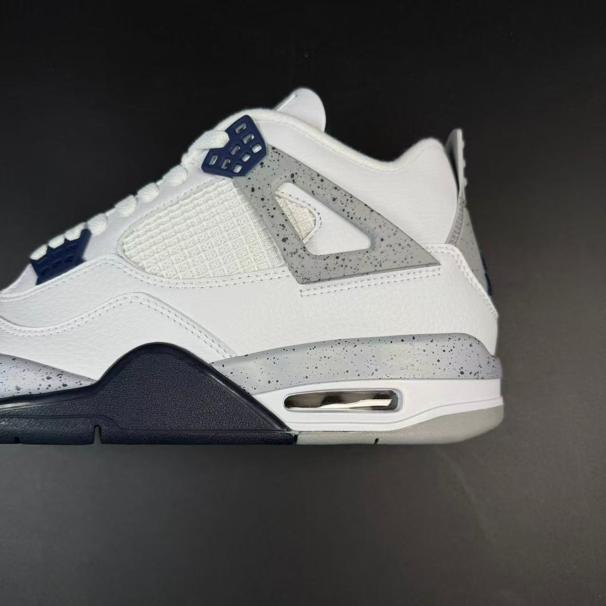 J4 RETRO MIDNIGHT NAVY