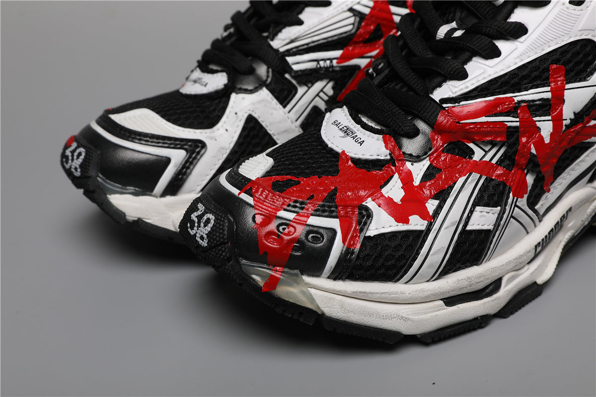 Balenciaga Runner Sneakers Black White Graffiti Red – Uomo Donna | Taglie 35–45
