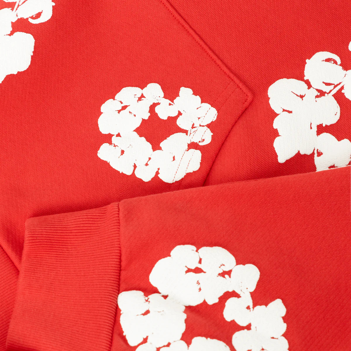 DENIM TEARS – Hoodie Red