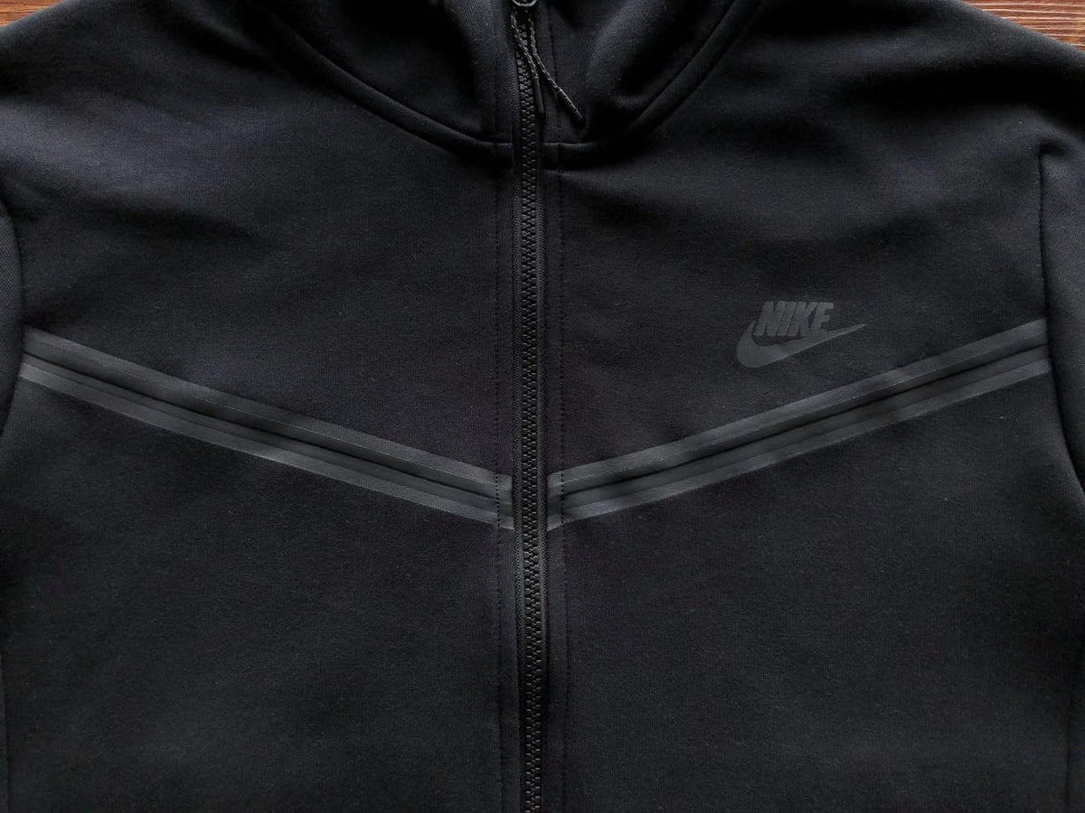 NK TECH FLEECE – BLACK (completa)