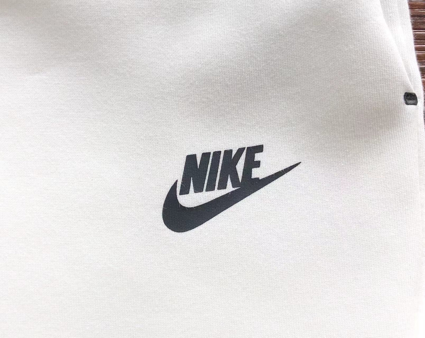 TECH SHORTS – WHITE
