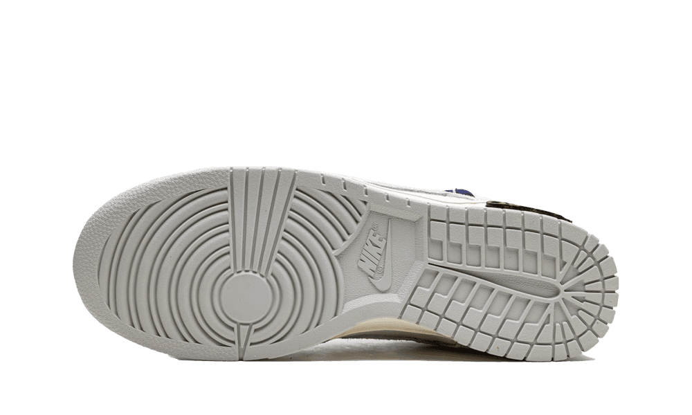 DUNK LOW OFF-W. LOT 18