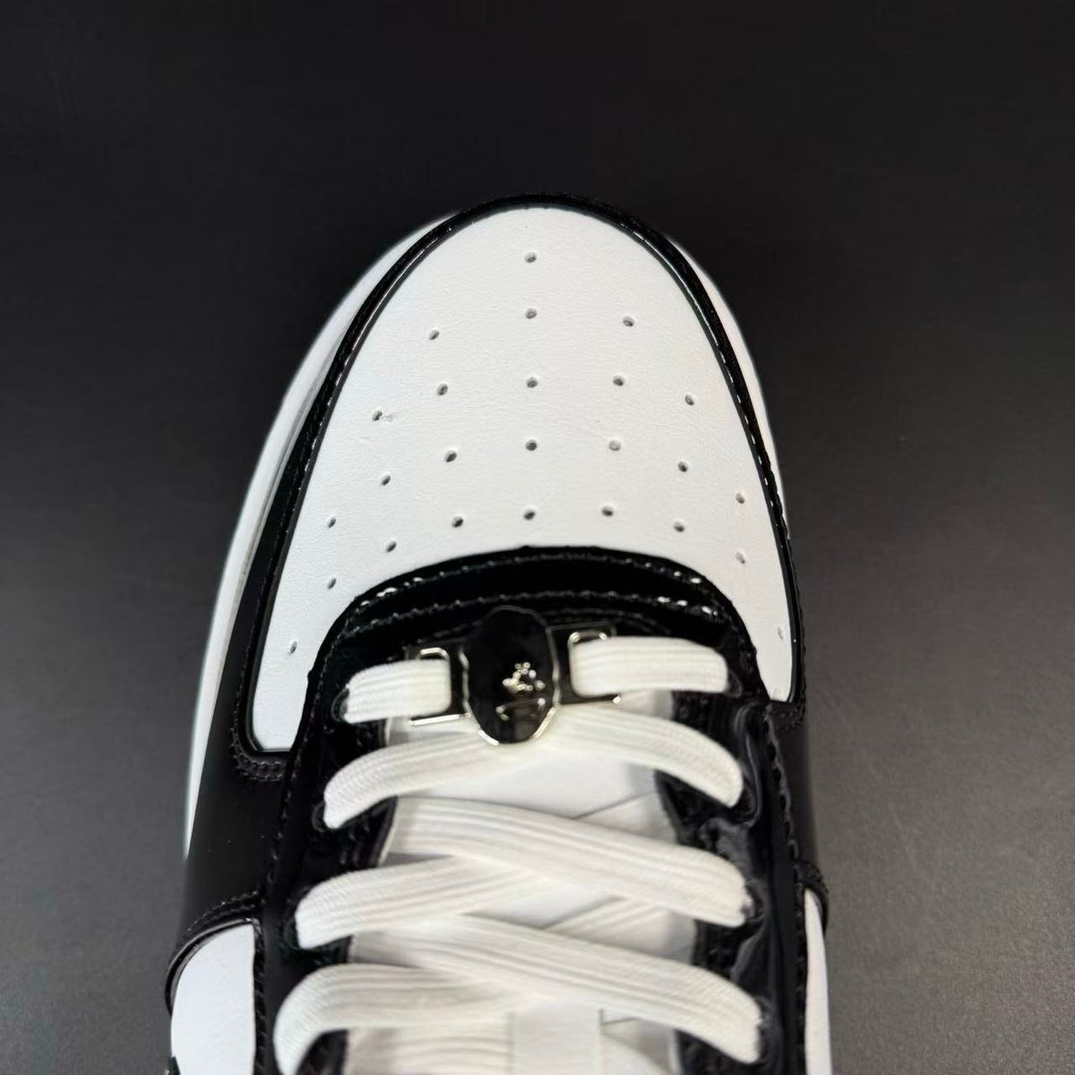 BAPE – BLACK