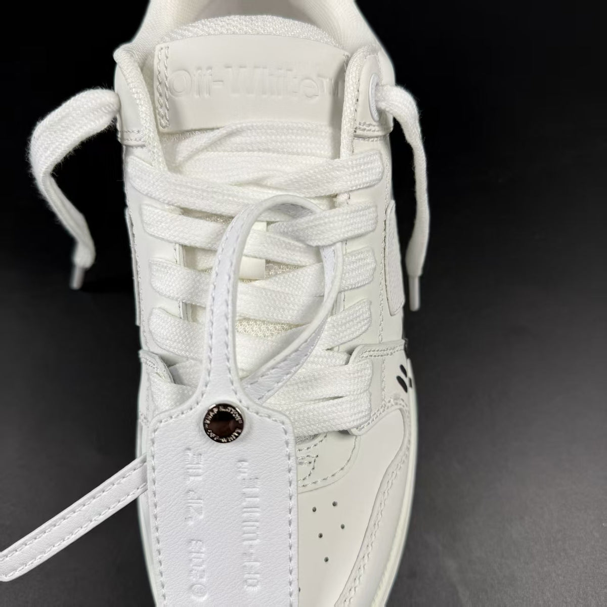 OFF-WHITE OUT OF OFFICE