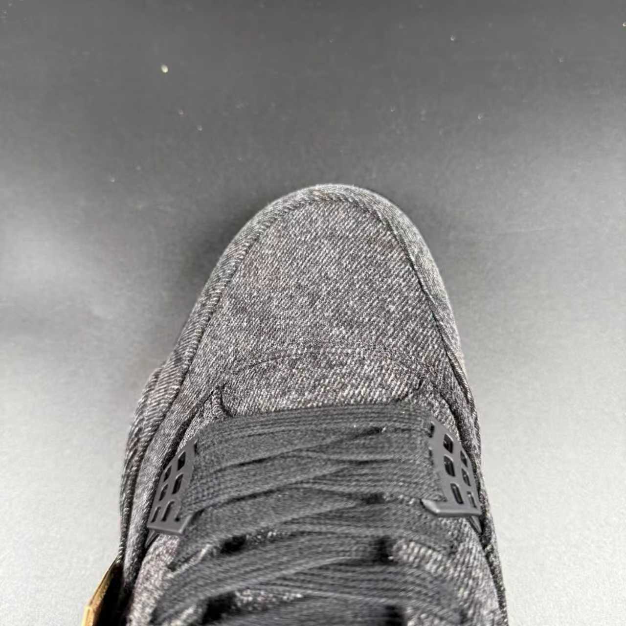 J4 RETRO NRG BLACK LEVIS