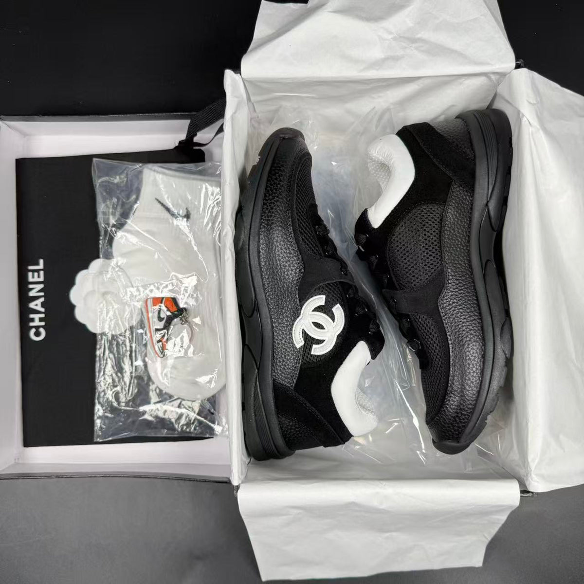 CH SNEAKERS