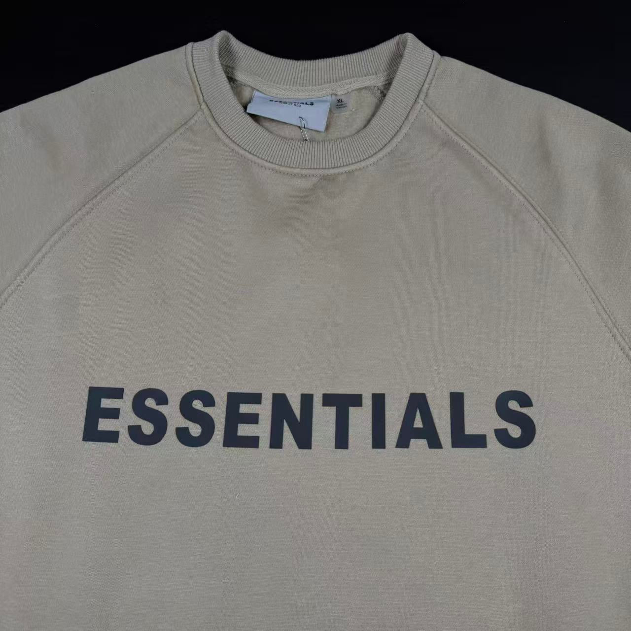 SWEATER – ESSENTIAL