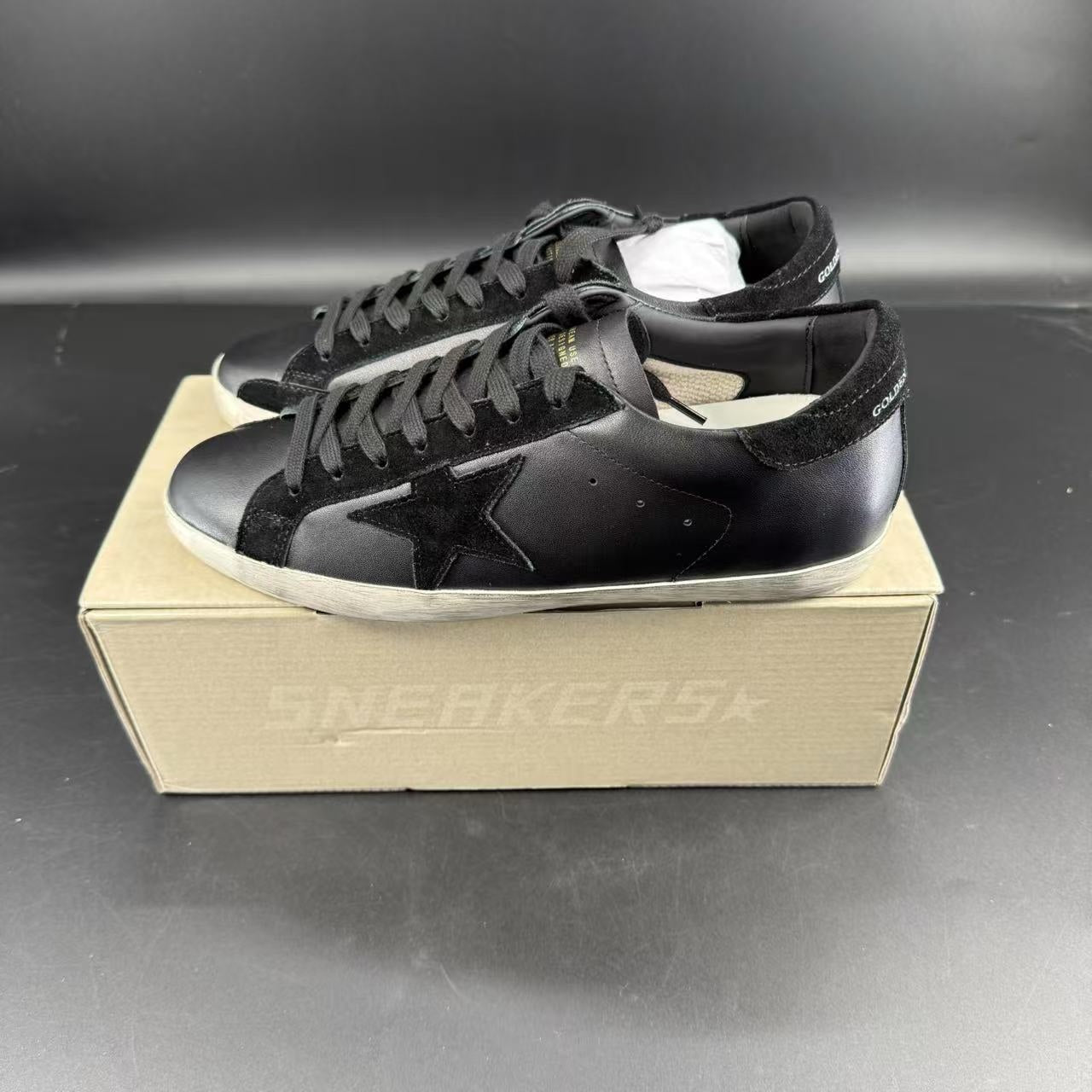 GOLDEN GOOSE – SIZE 44