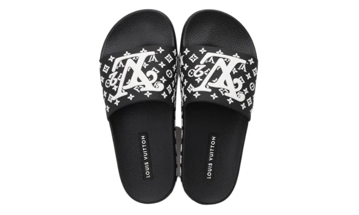 SLIPPERS