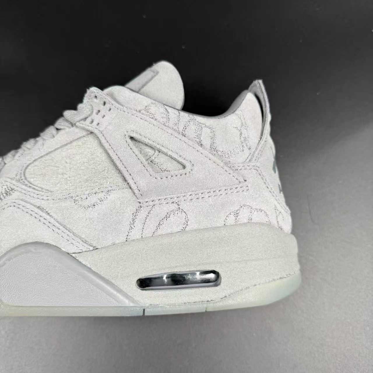 J4 RETRO KAWS