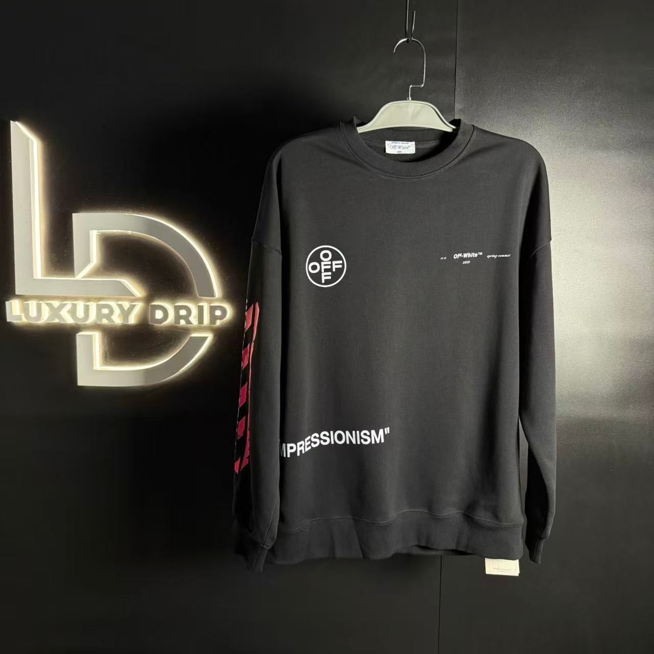 HOODIE – OFF-W.