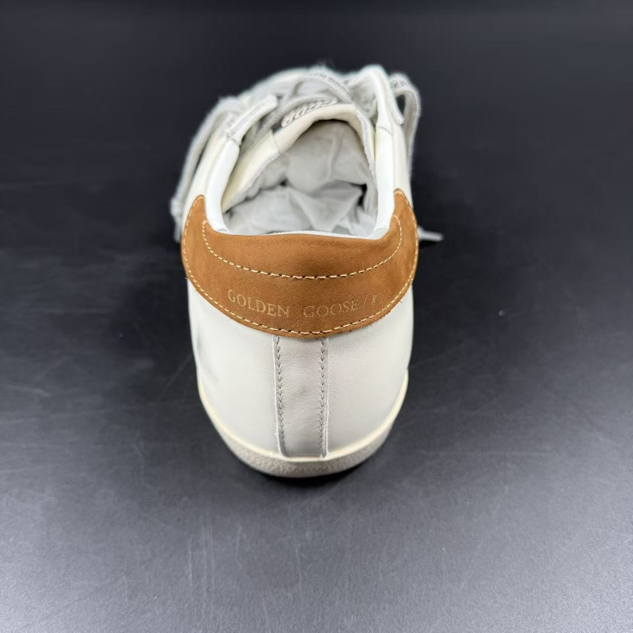 GOLDEN GOOSE