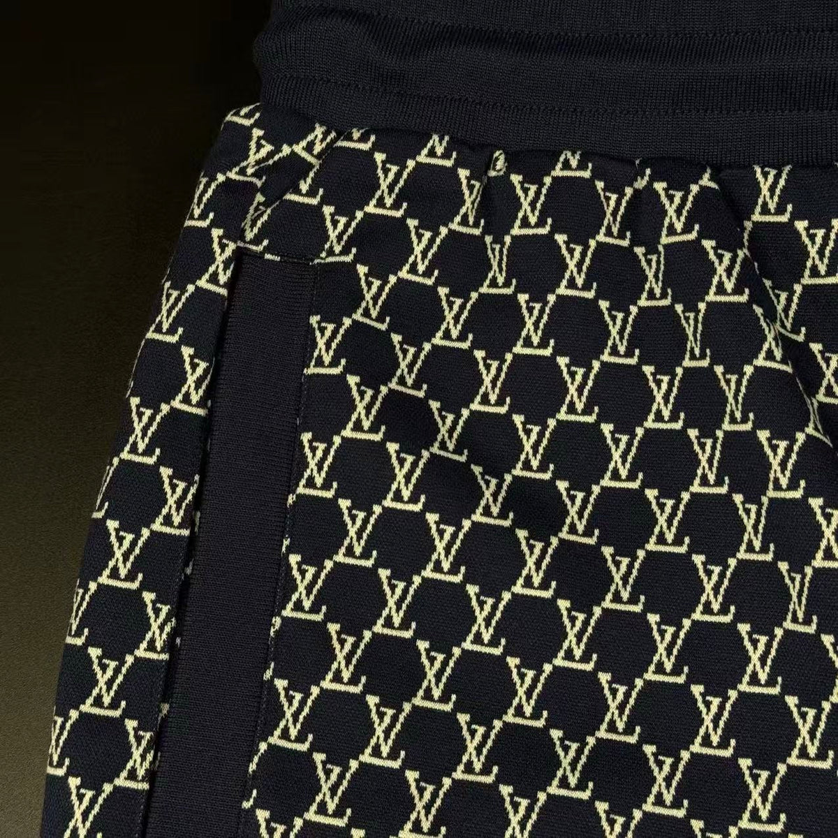 TRACKSUIT LV