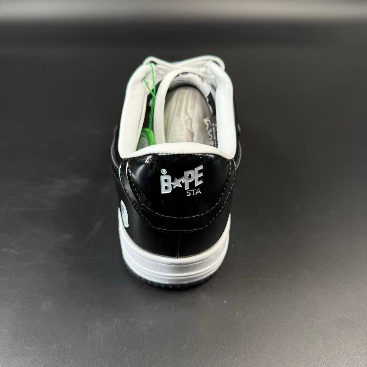 BAPE – BLACK