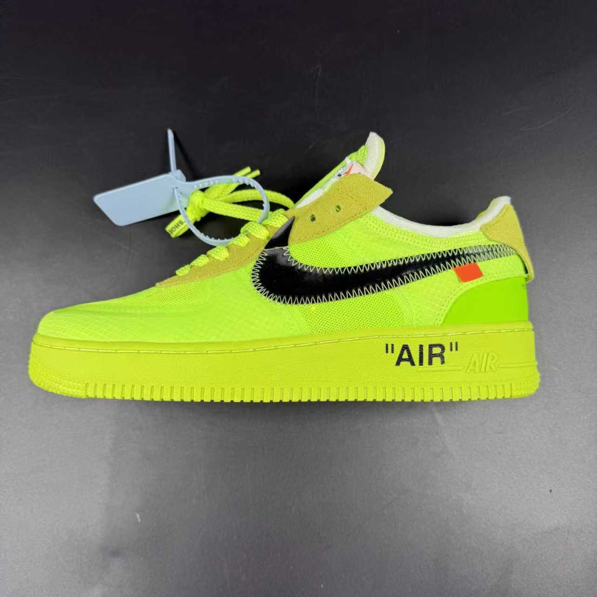 AF1 OFF-W. VOLT