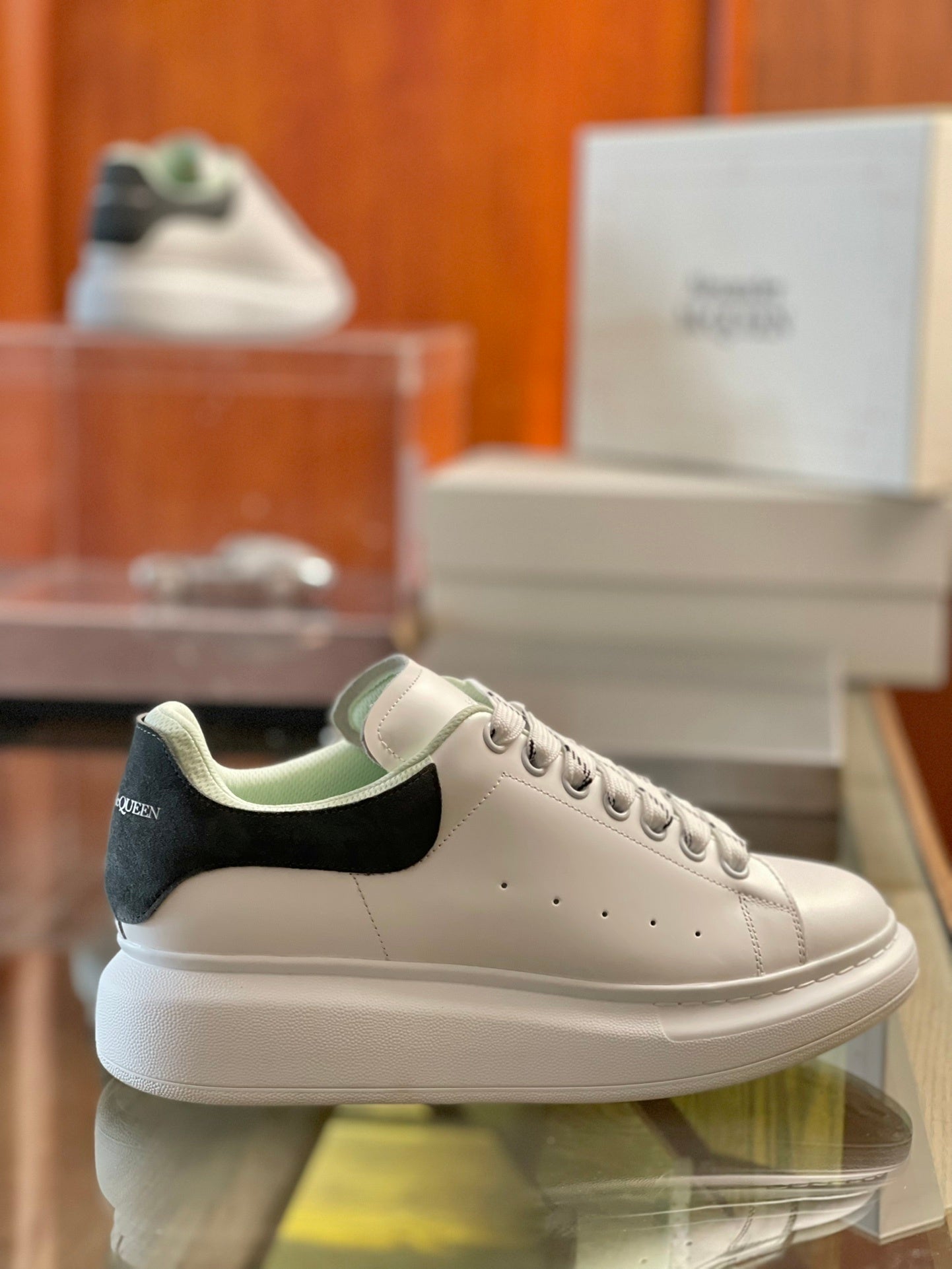 Alexander McQueen Oversized White Grey — Classic Edition)
