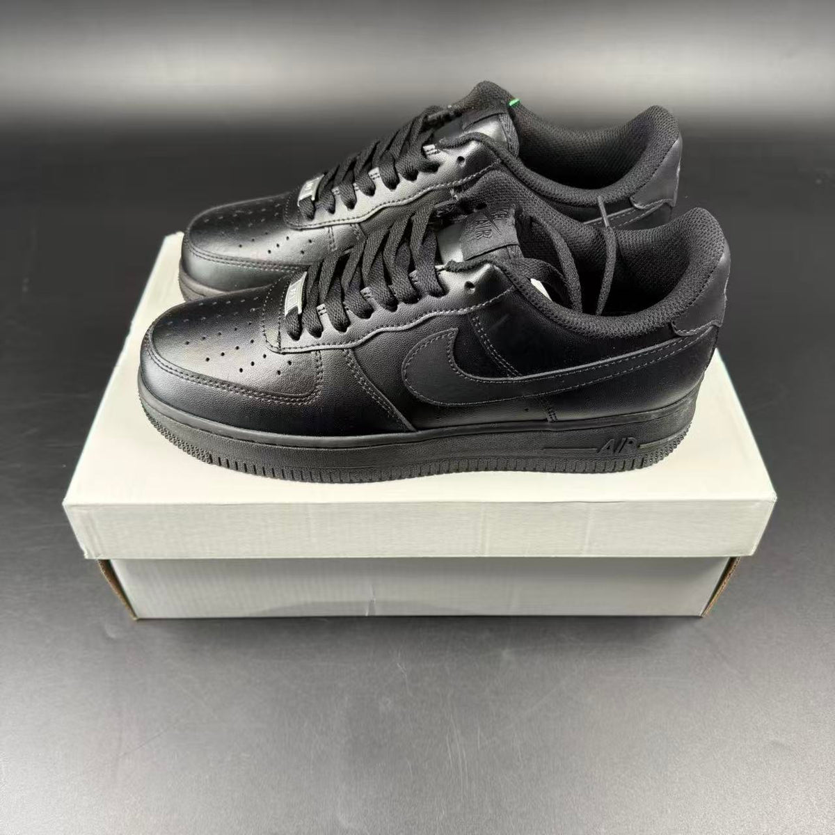 AF1 BLACK