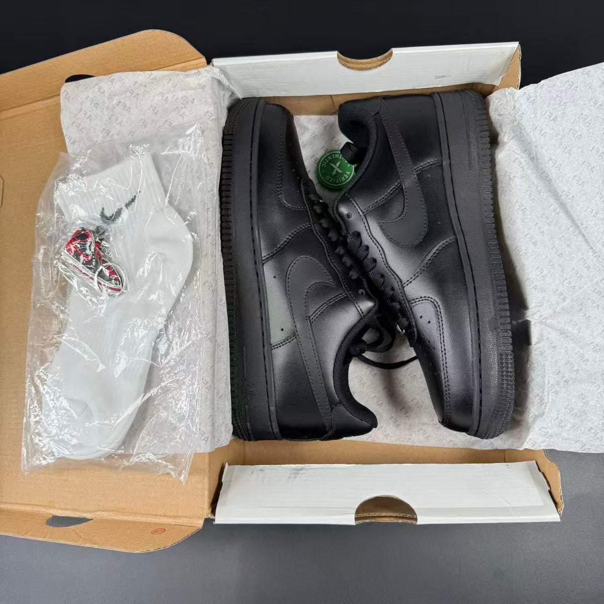 AF1 BLACK