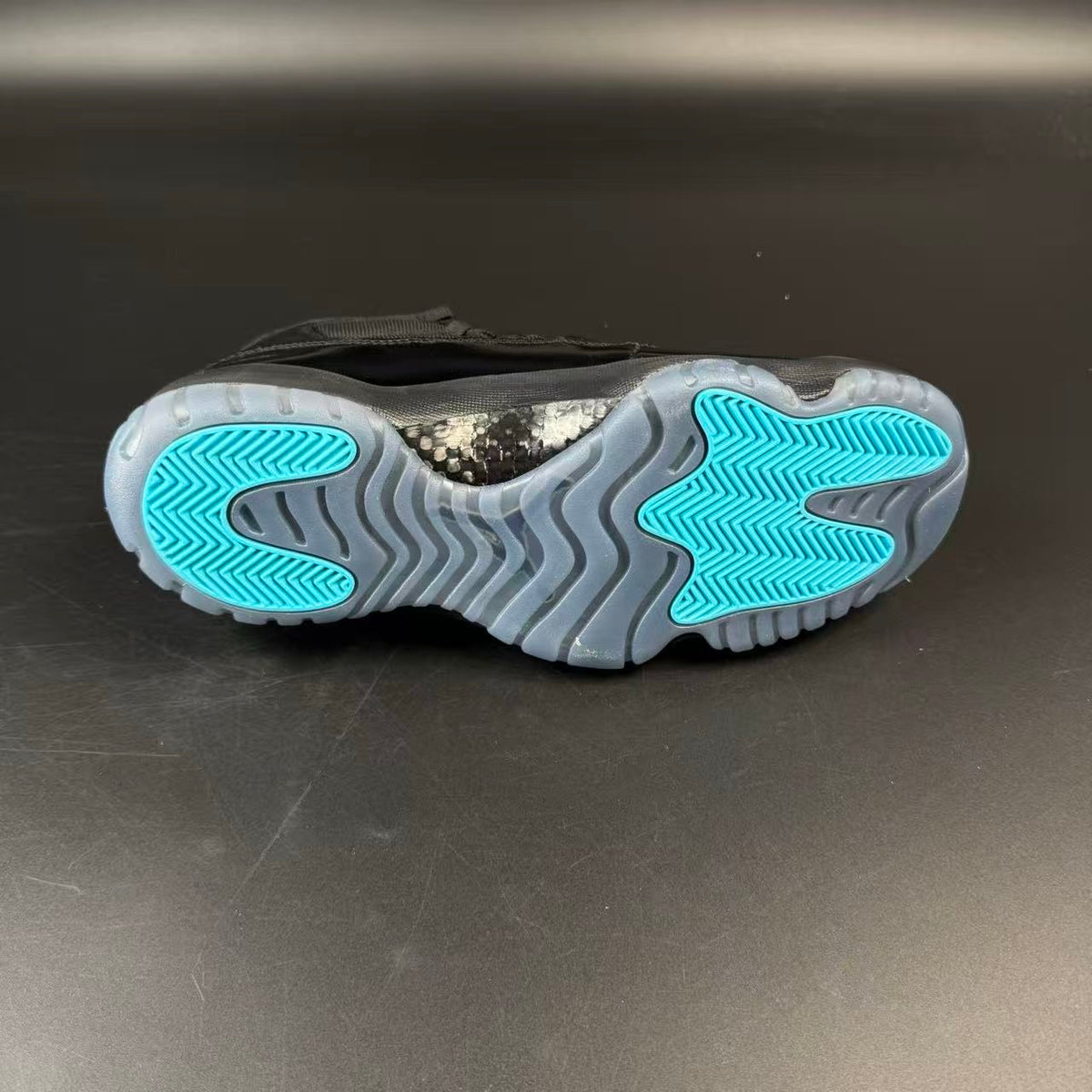 J11 RETRO GAMMA