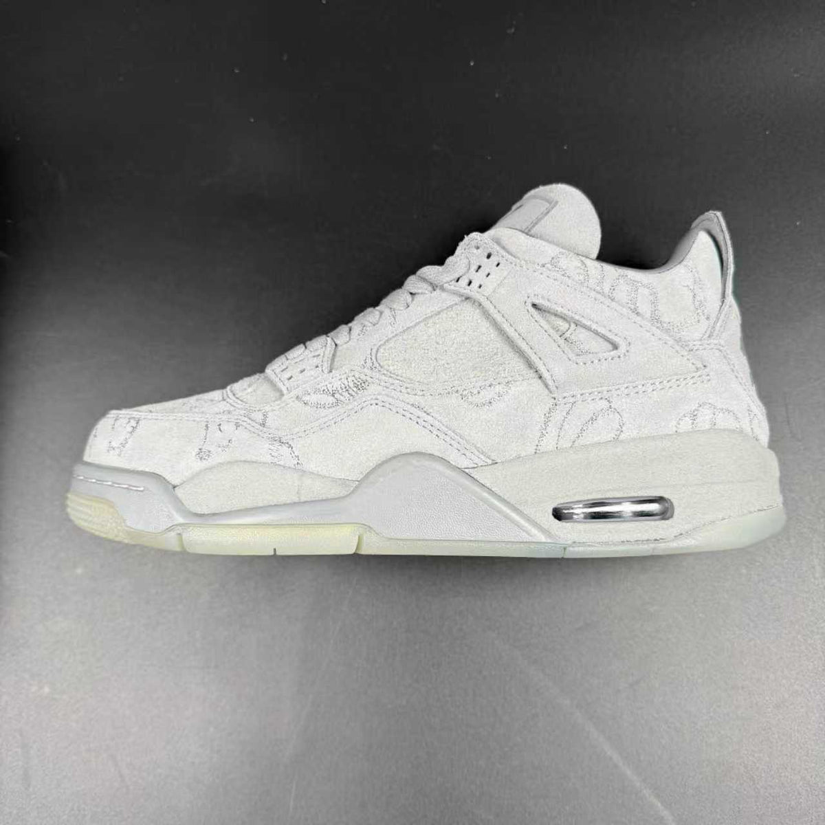 J4 RETRO KAWS