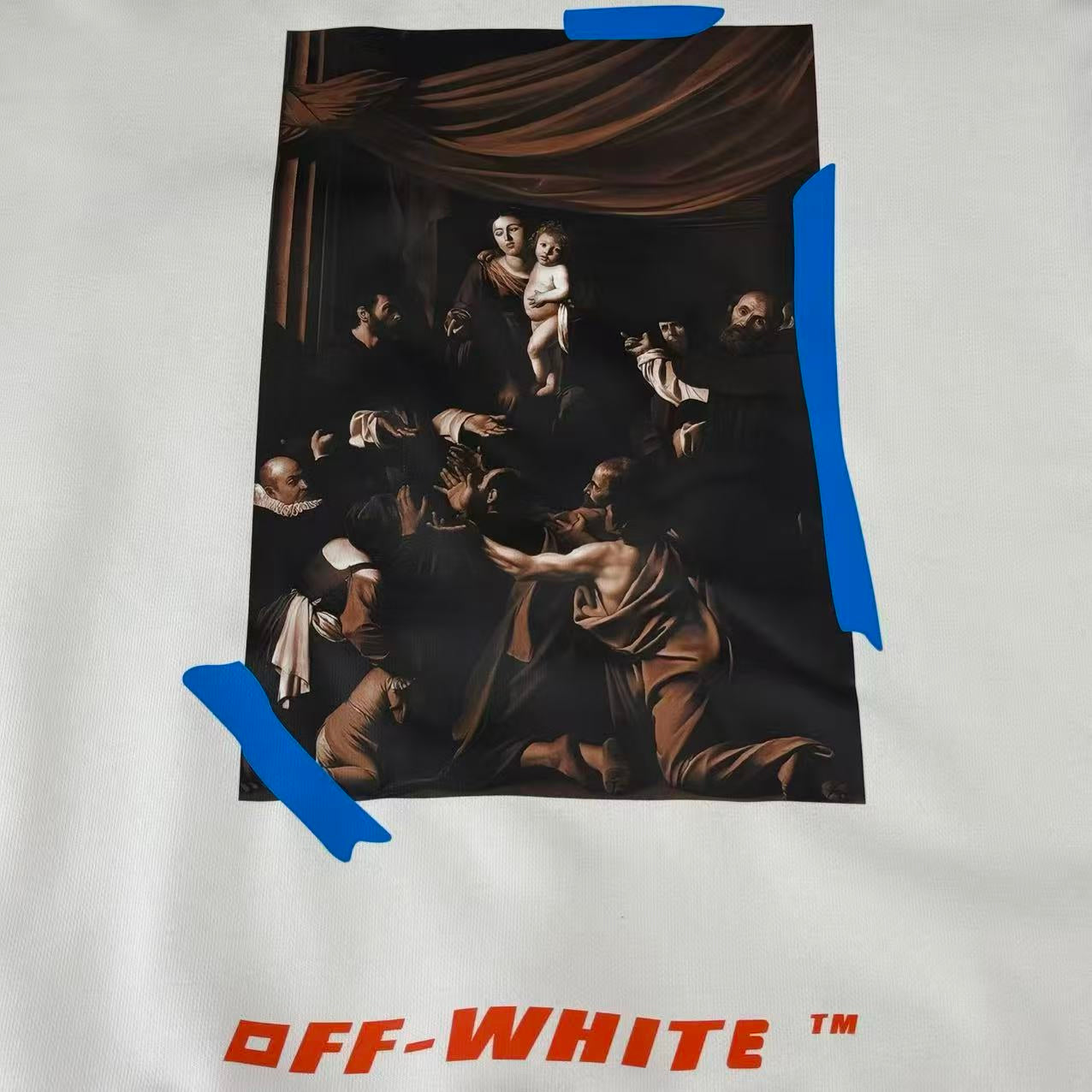 HOODIE – OFF-W.