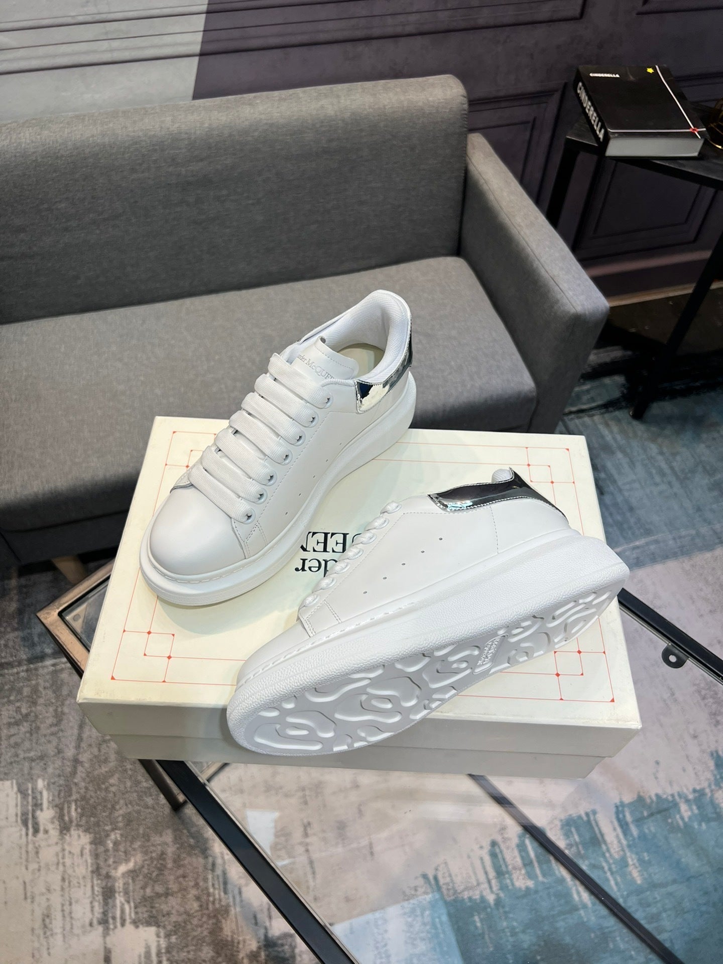 Alexander McQueen Oversized Sneakers White Silver – Uomo Donna | Taglie 34–45