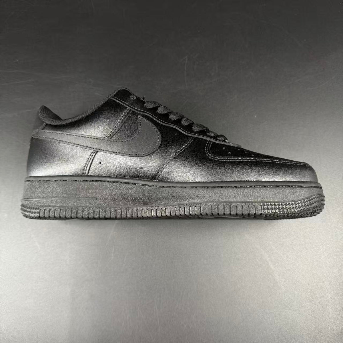 AF1 BLACK