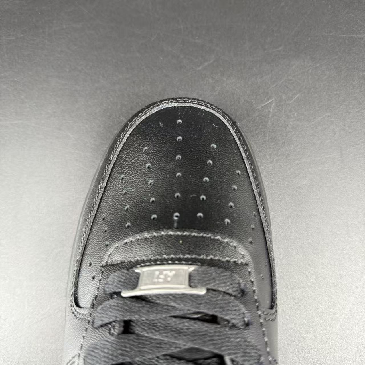 AF1 BLACK