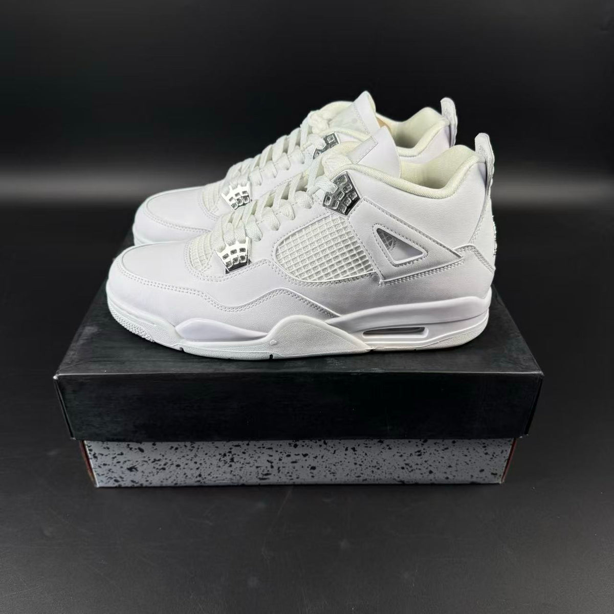 J4 RETRO PURE MONEY