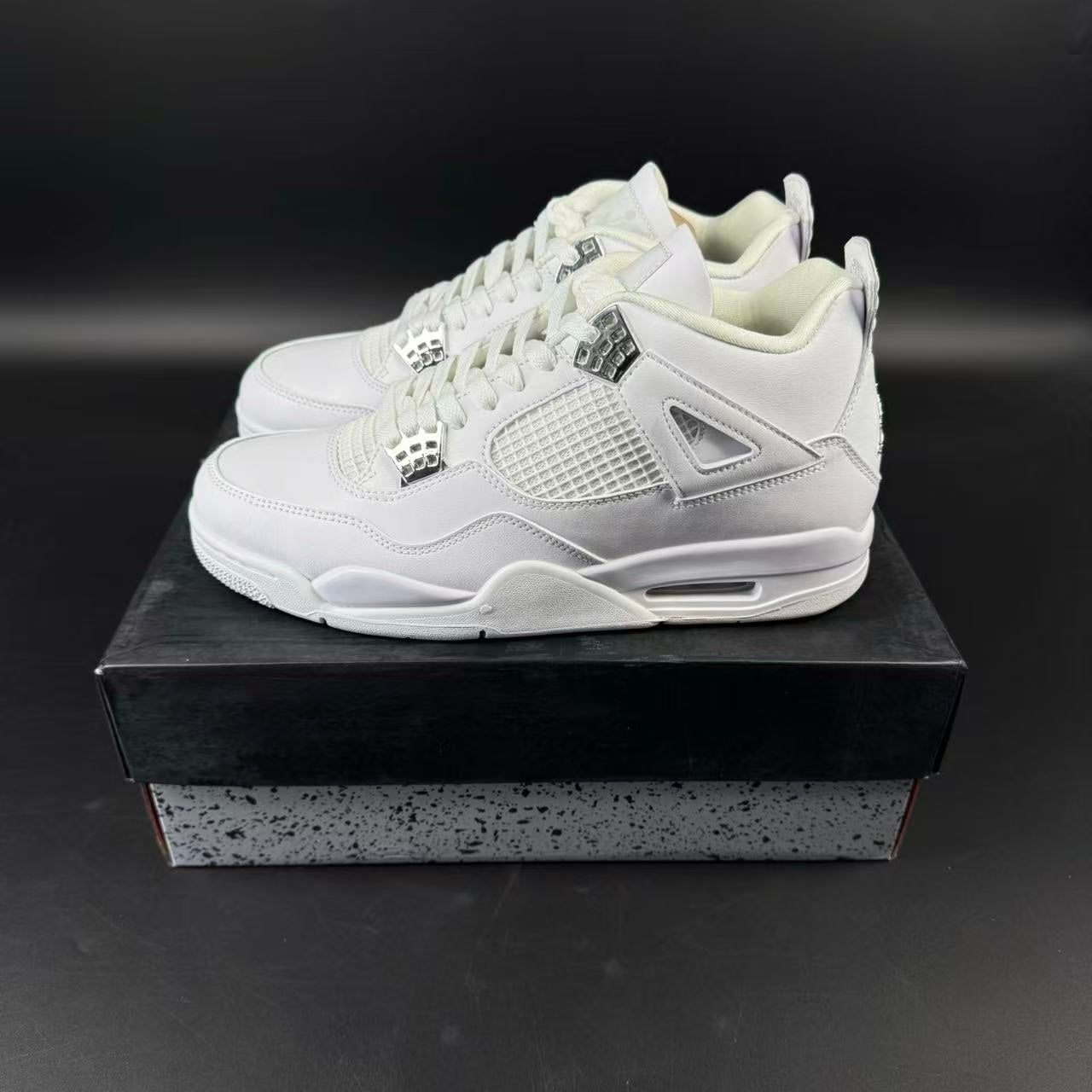 J4 RETRO PURE MONEY