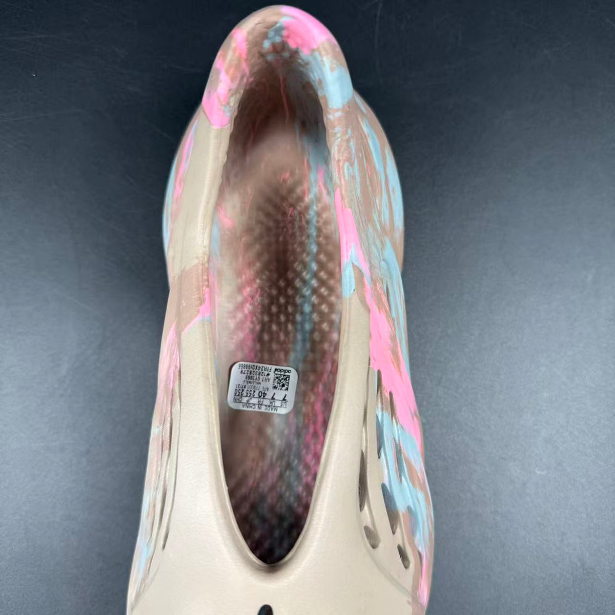 YEEZY FOAM RNNR MX SAND GREY