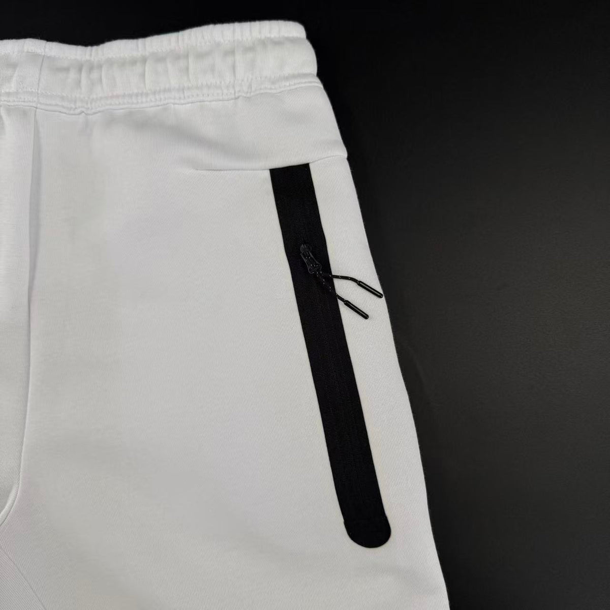 NK TECH FLEECE – GREY/WHITE (completa)