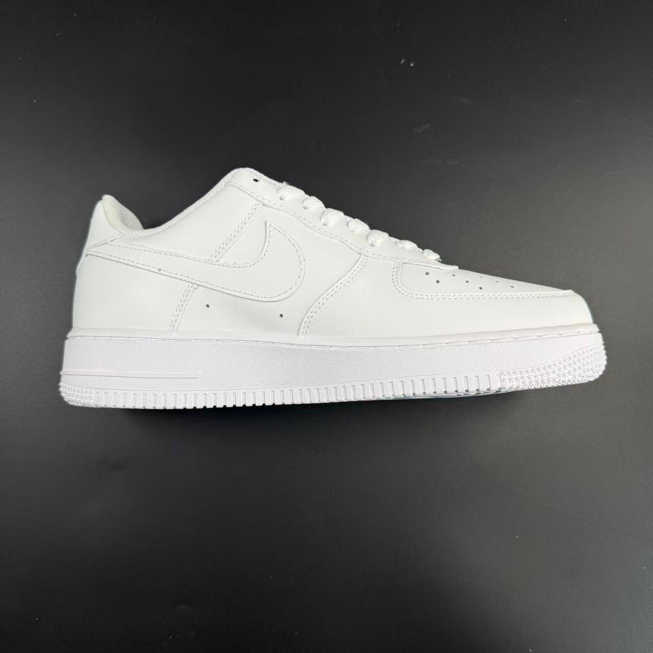 AF1 LOW 07 WHITE
