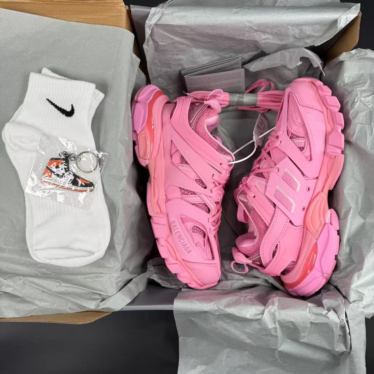 Track Pink