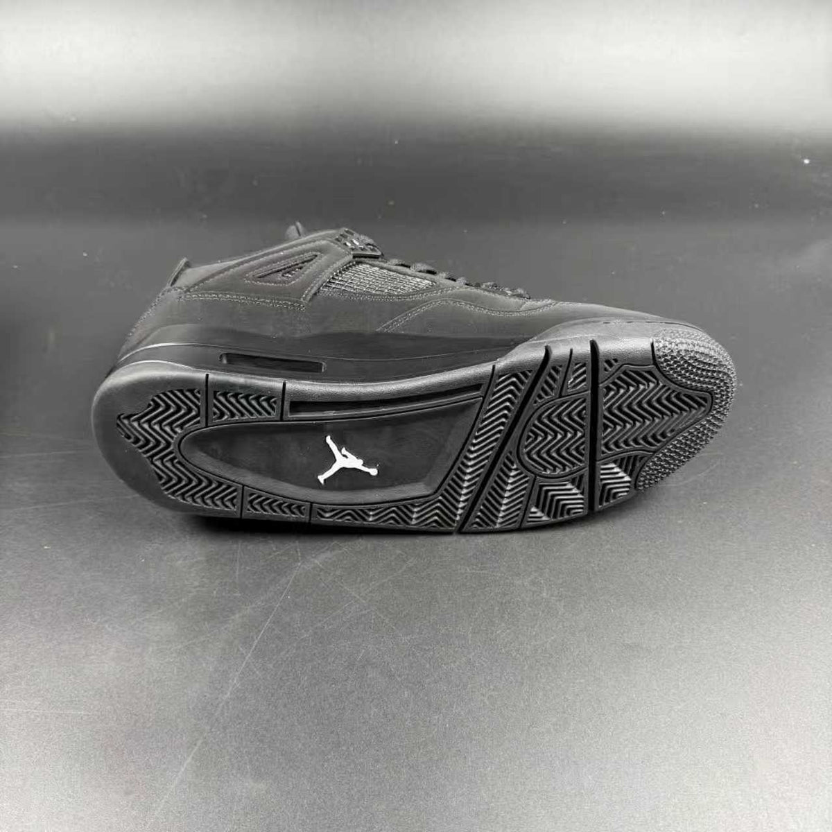 J4 RETRO BLACK CAT
