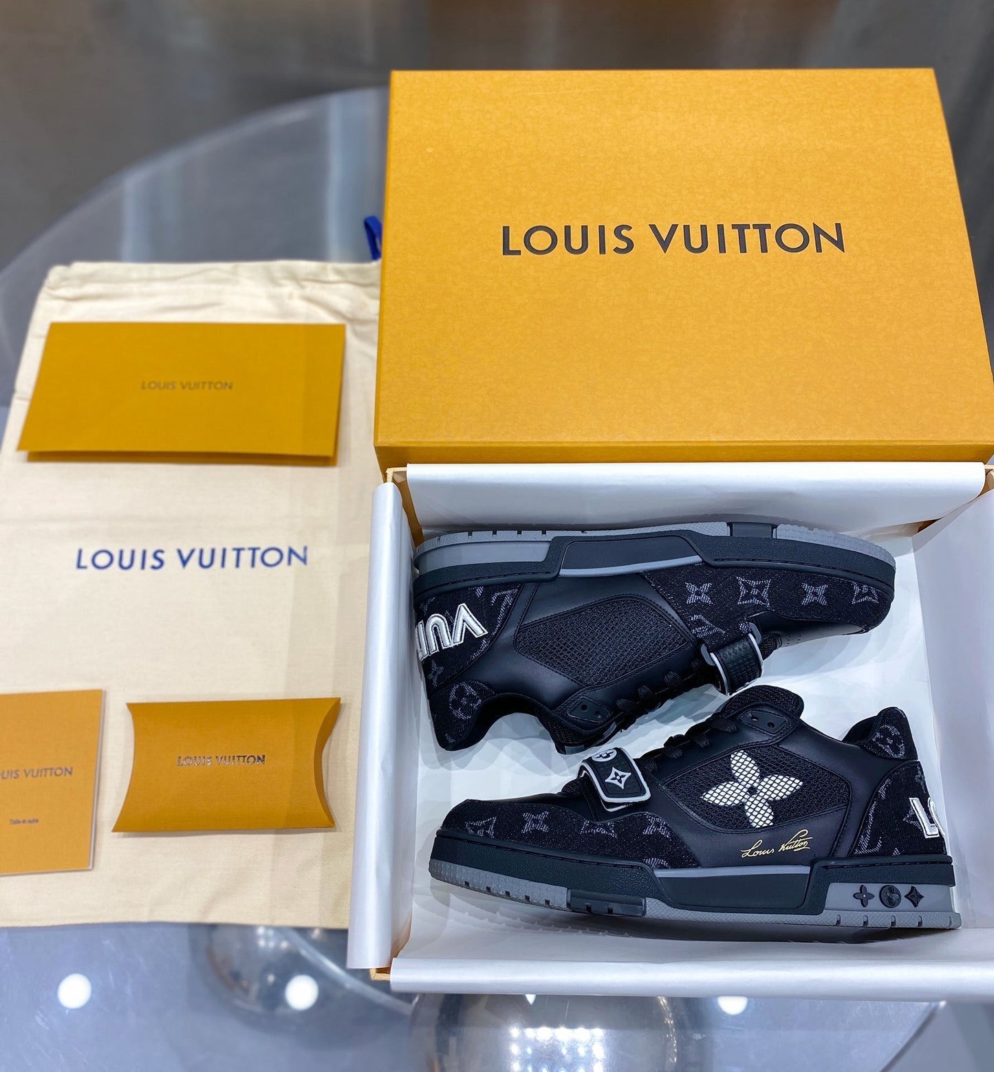 Louis Vuitton Trainer Sneakers – Tutte le Colorazioni