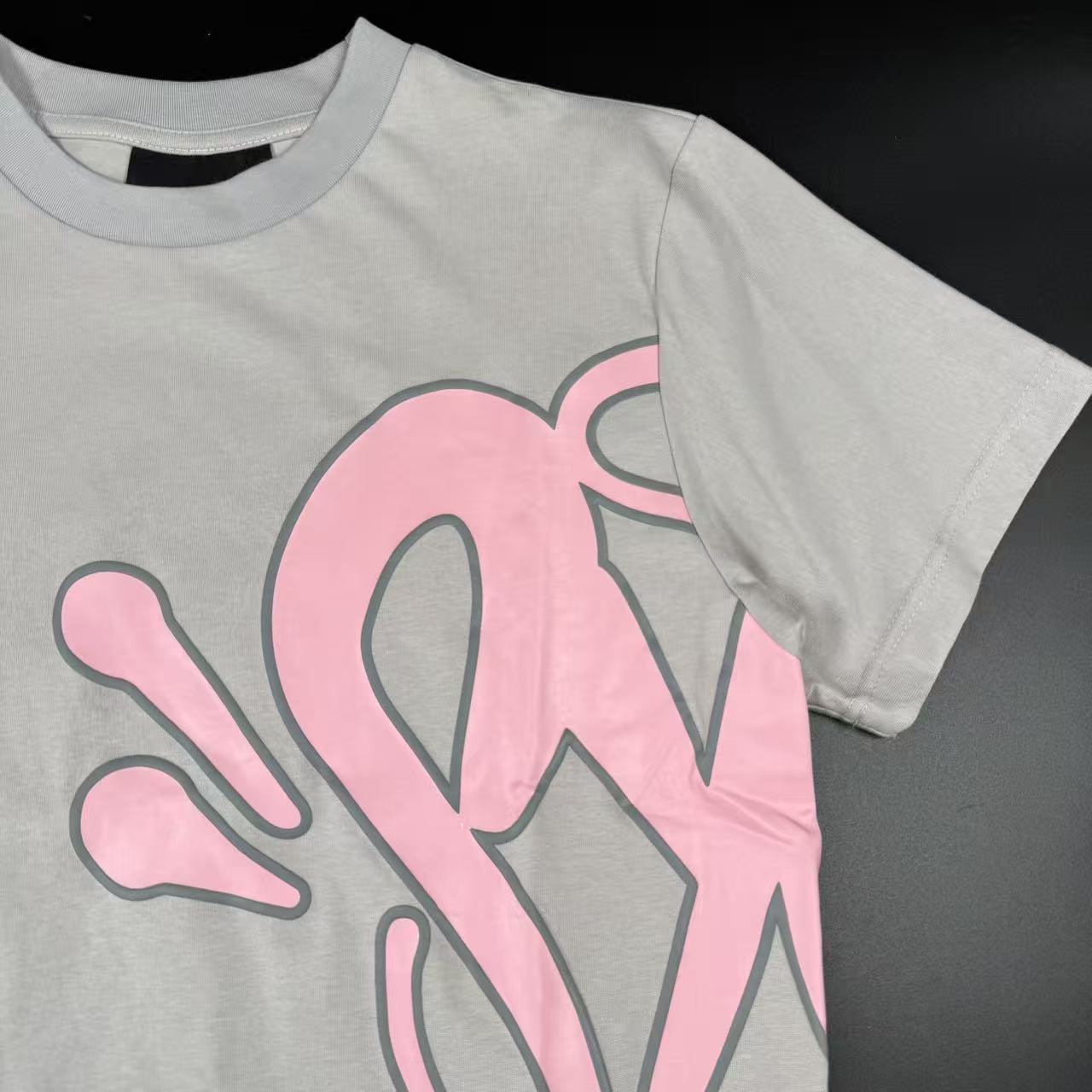 SYNA WORLD LOGO T-SHIRT – SHORT SET – GREY/PINK