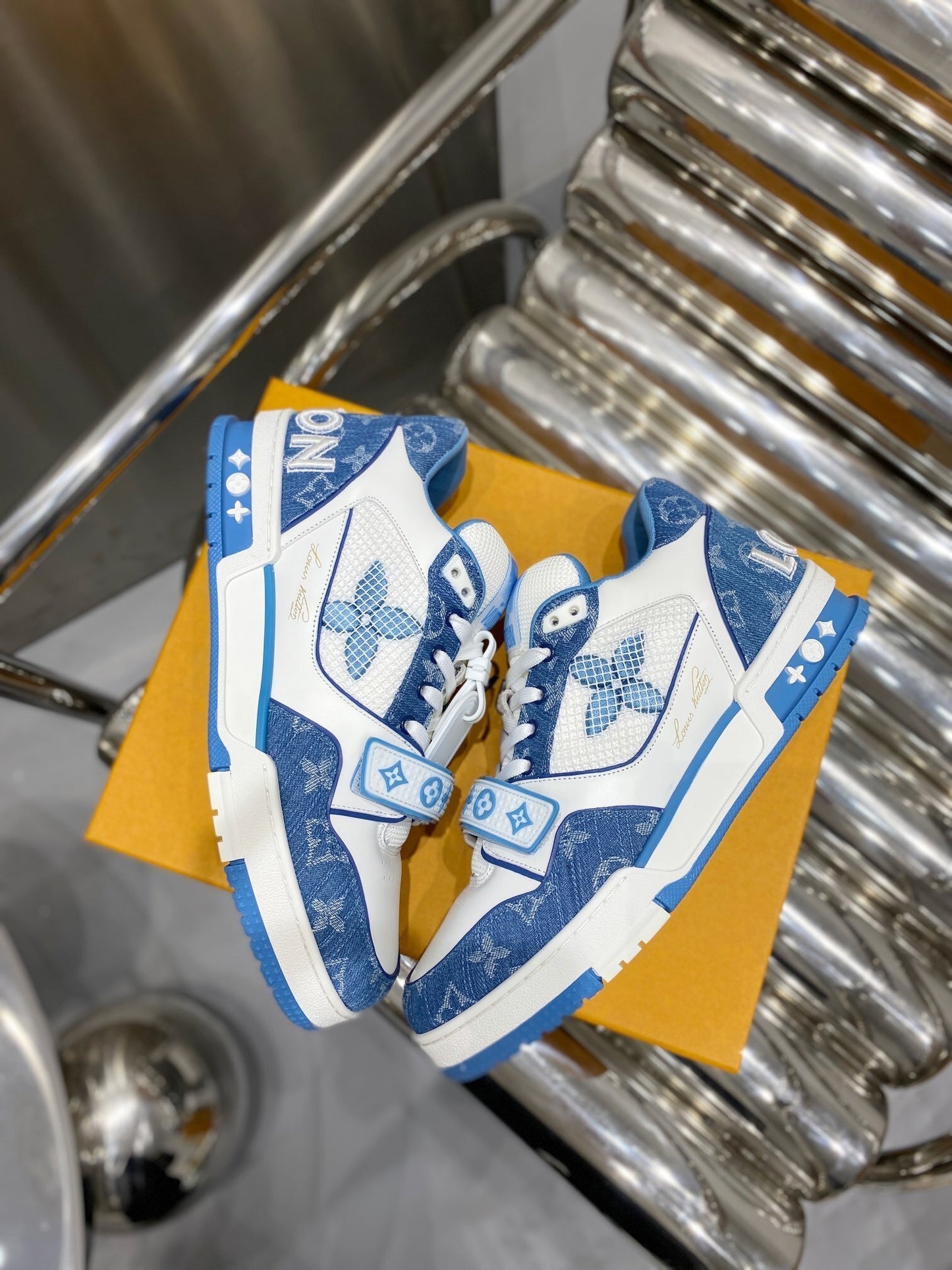 Louis Vuitton Trainer Sneakers – Tutte le Colorazioni