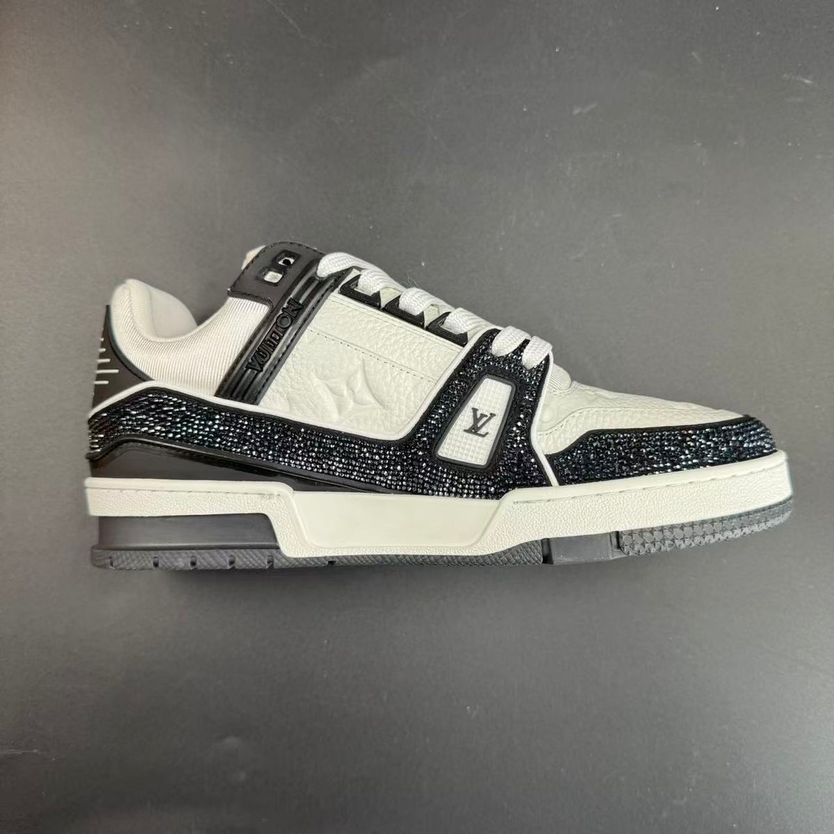 Trainer x Swarovski – 39