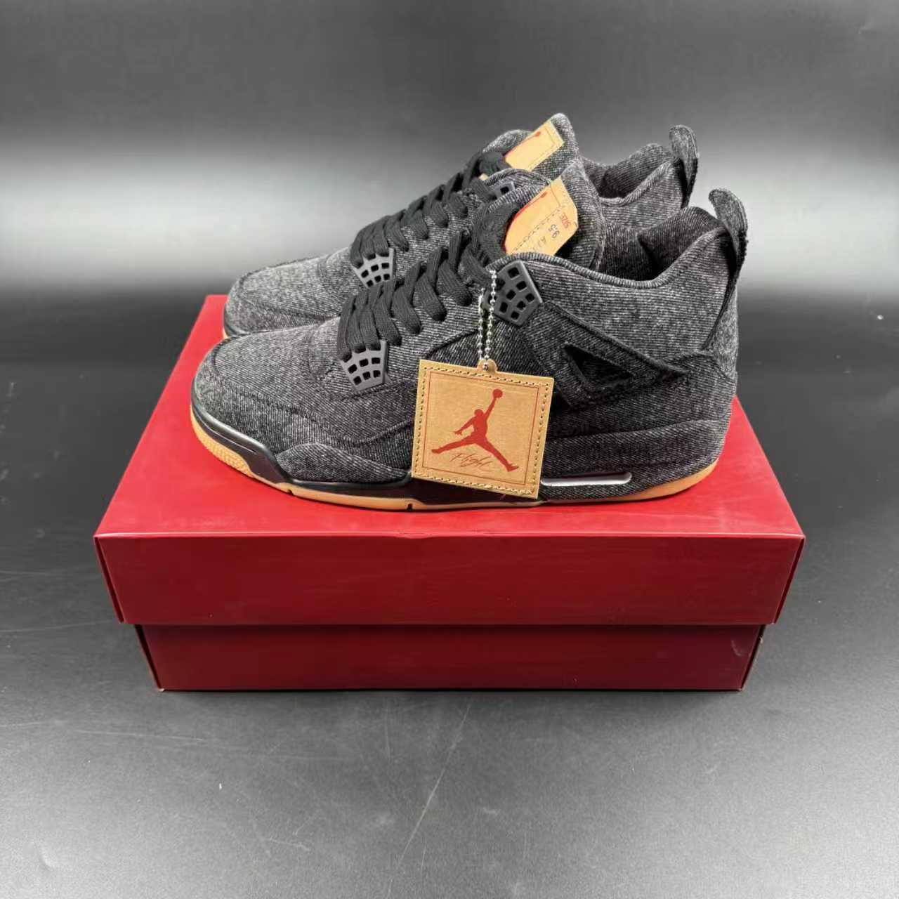 J4 RETRO NRG BLACK LEVIS