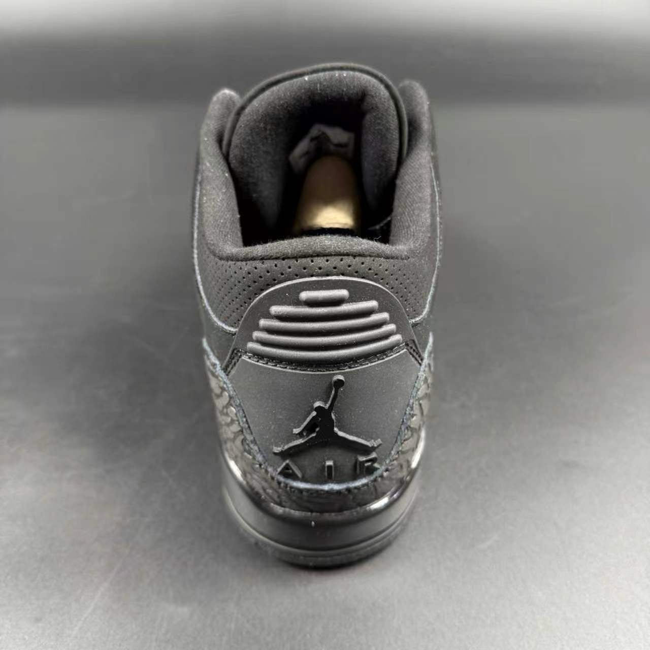 J3 RETRO BLACK CAT