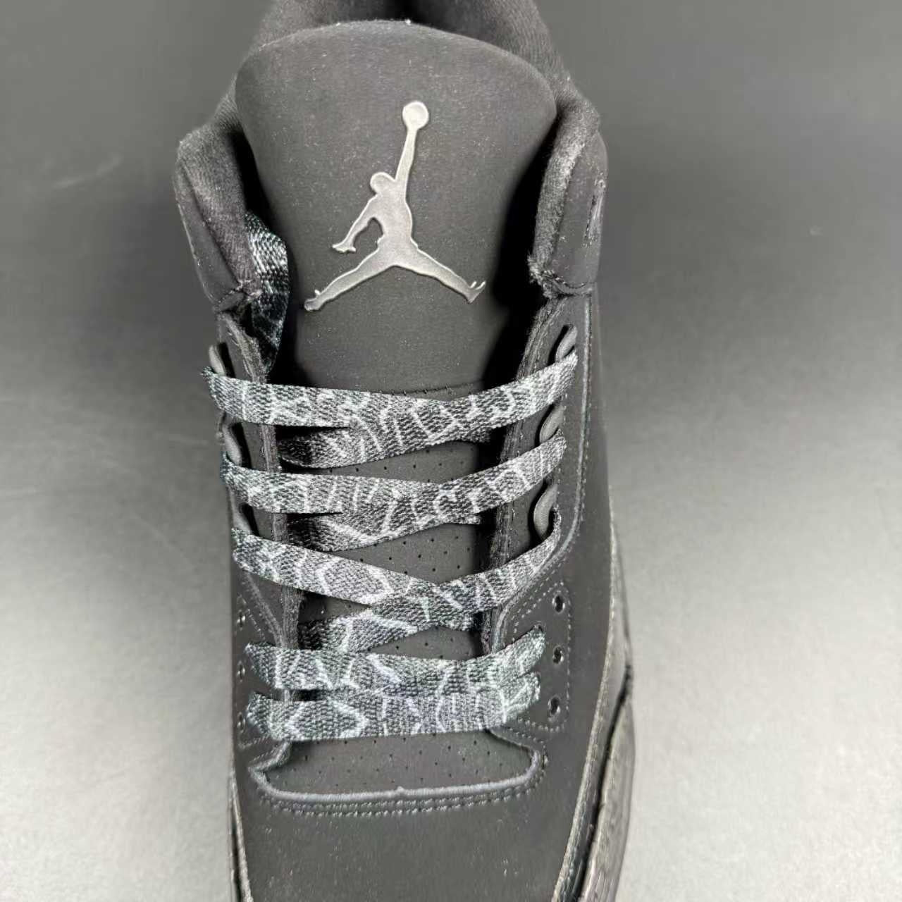 J3 RETRO BLACK CAT