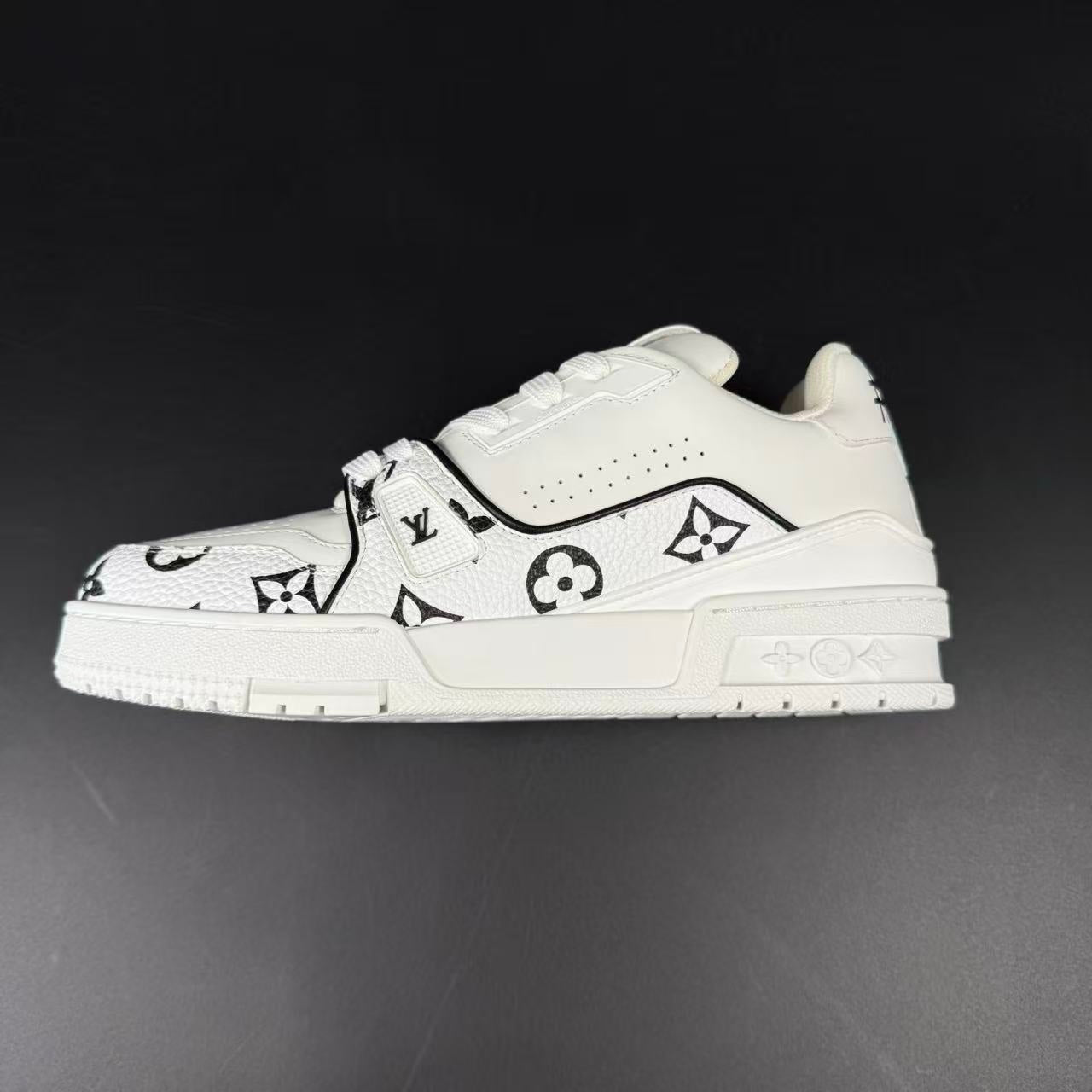 Trainer