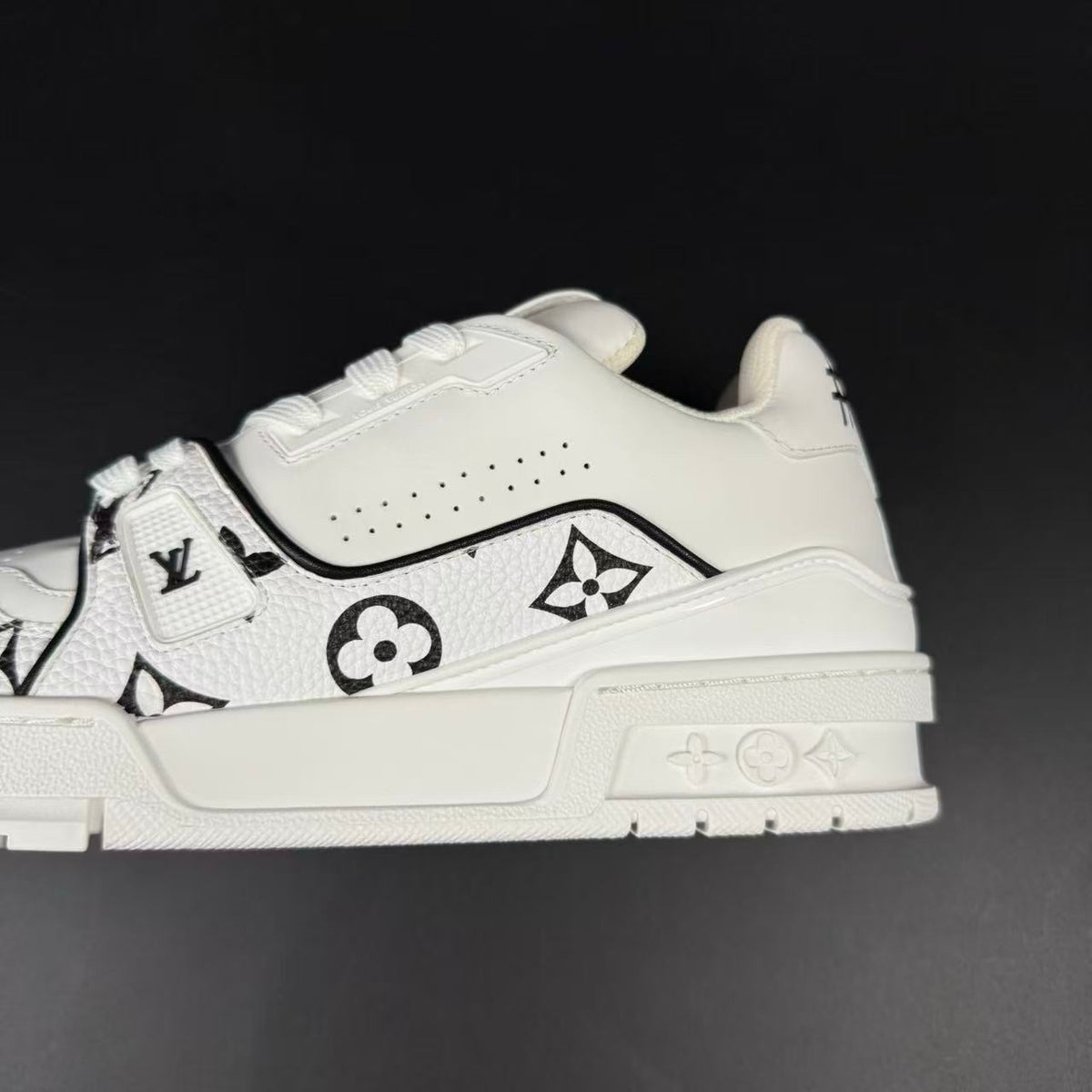Trainer