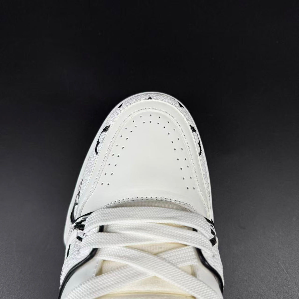 Trainer
