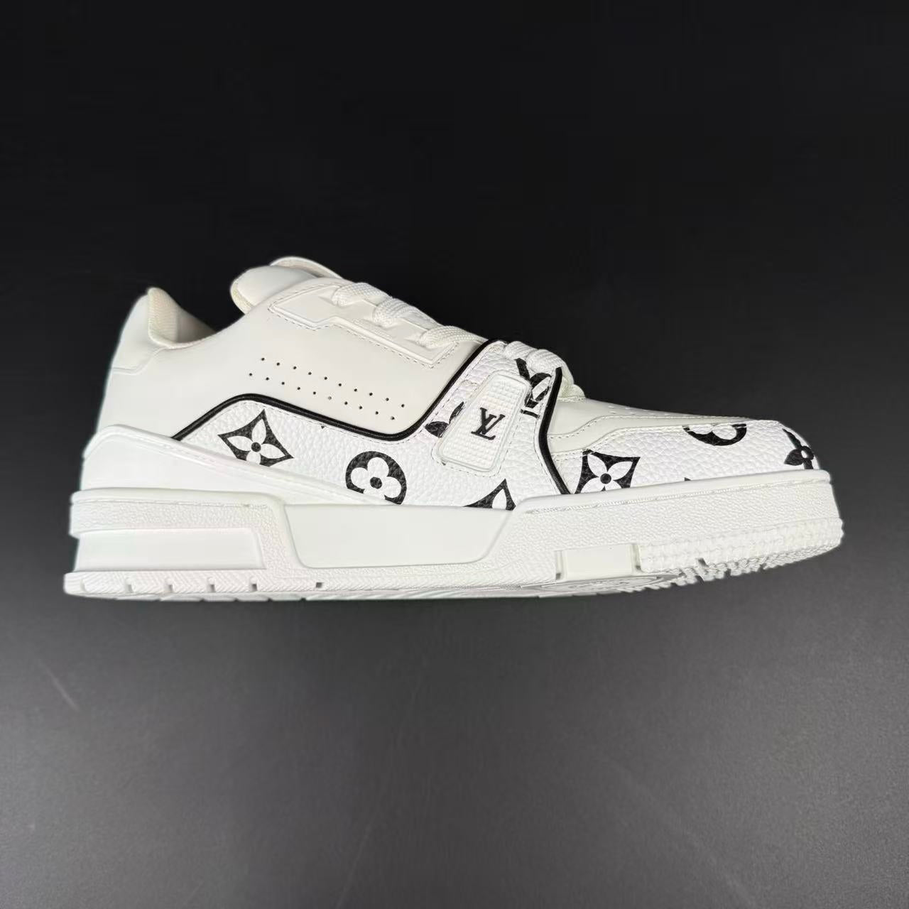 Trainer
