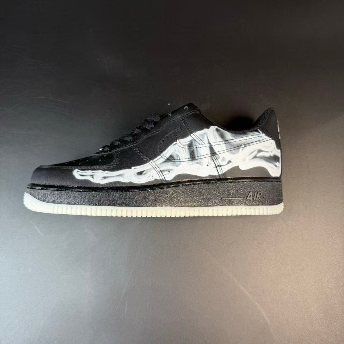 AF1